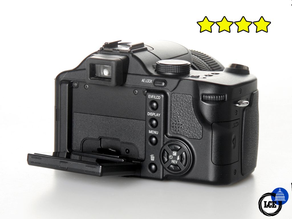Panasonic Lumix FZ30 (Bridge Camera) with Hood