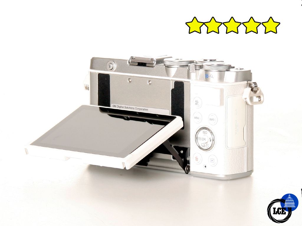 Olympus PEN E-P7+14-42mm White (BOXED) Low Shutter Count 602