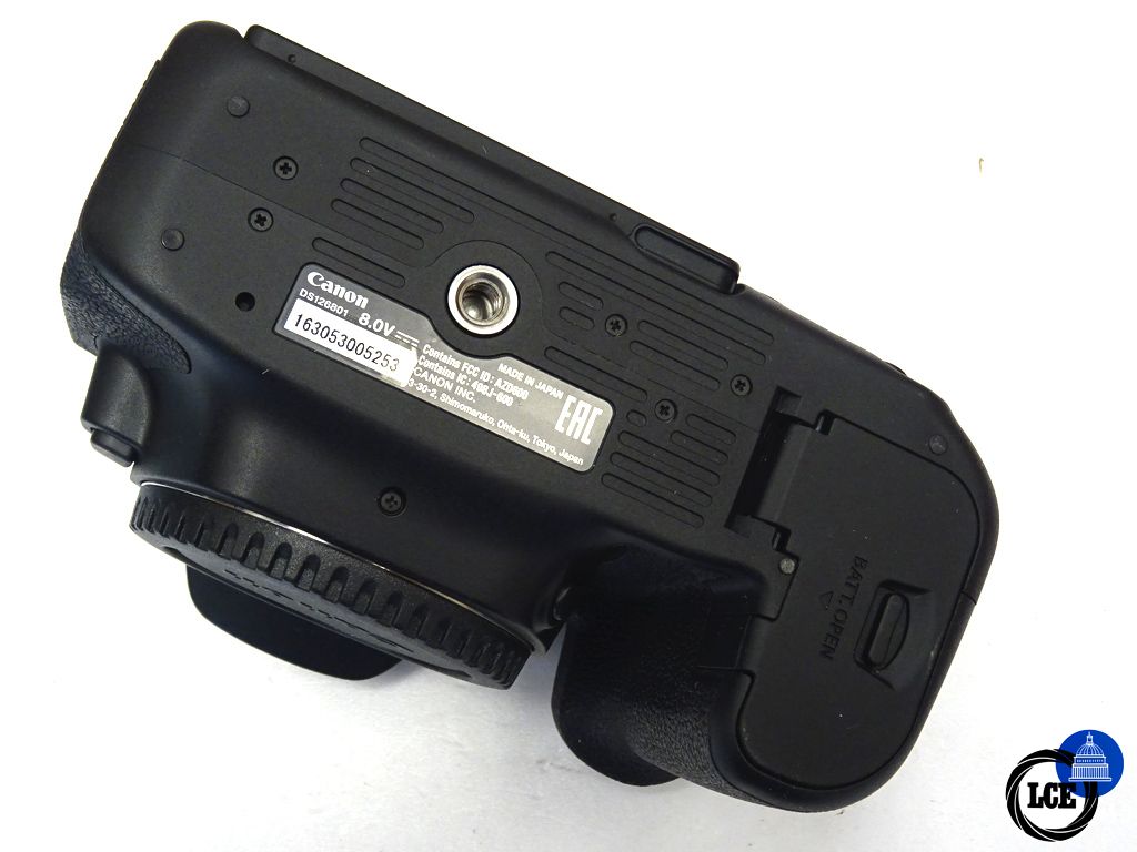 Canon 90D Body