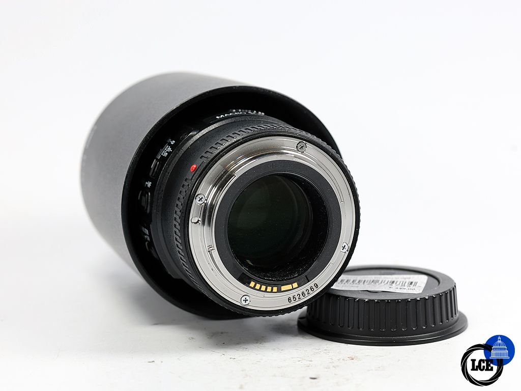 Canon EF 100mm f/2.8 MACRO L IS USM