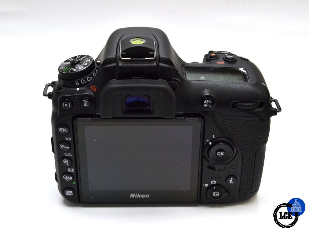 Nikon D7500 body