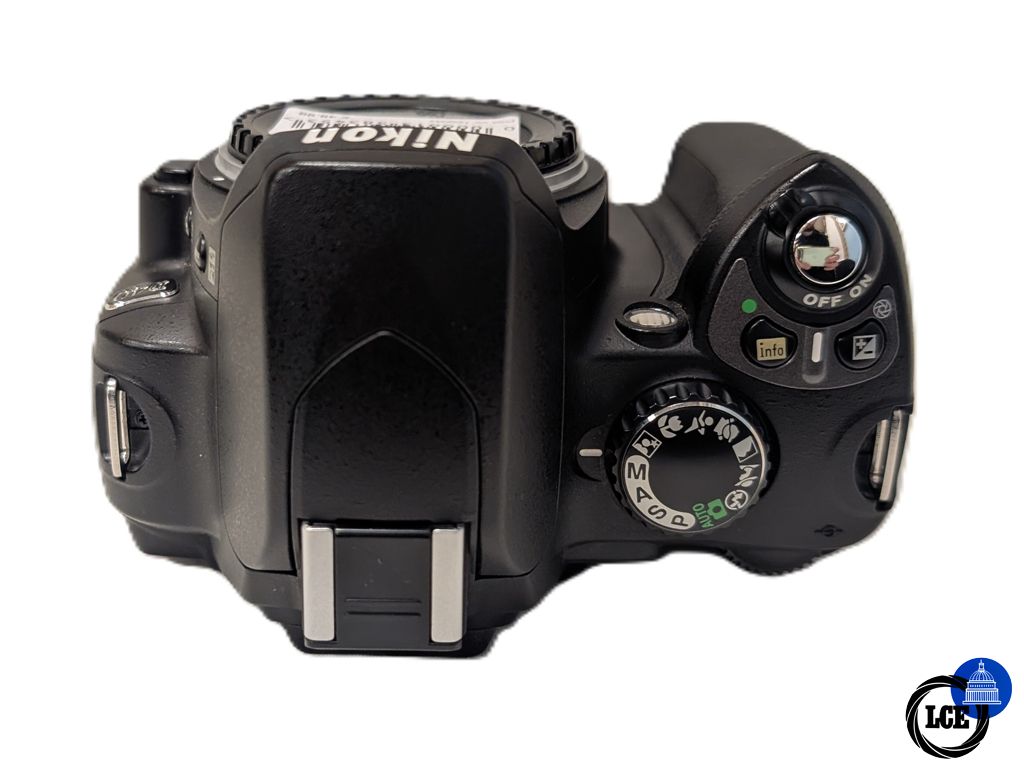 Nikon D40 Body - Read Description