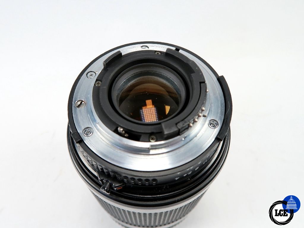 Nikon FX 70-210mm f4-5.6 AF-D
