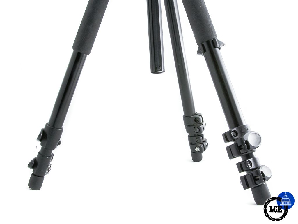 Manfrotto 190XPROB + 488RC2
