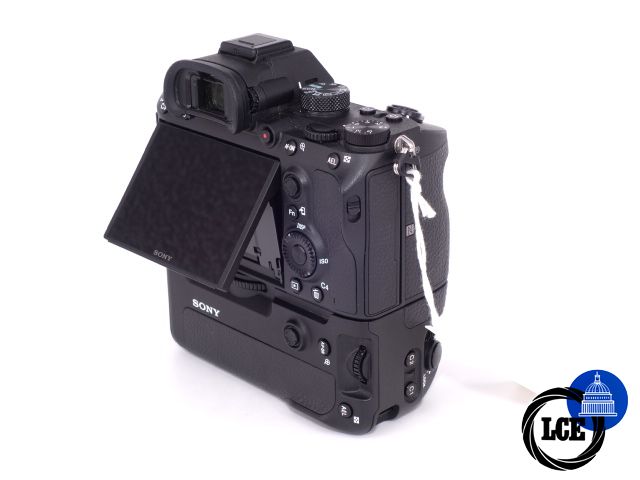 Sony A7 III Body + VG-C3EM Vertical Grip