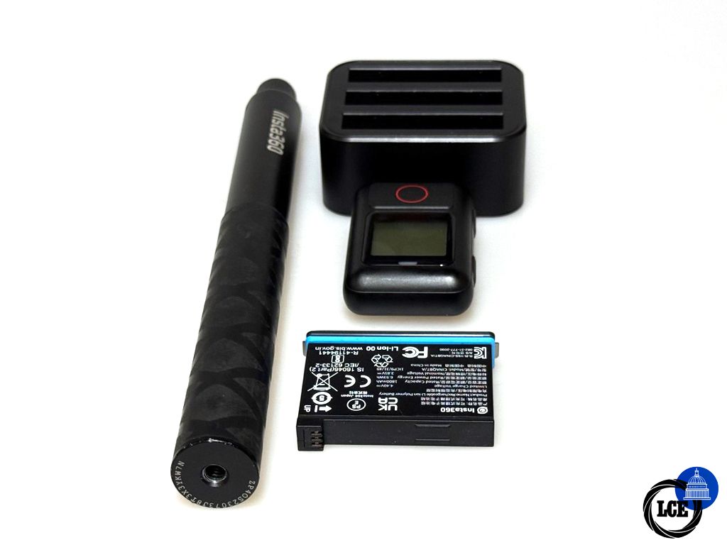 Insta360 X3 + Accessories