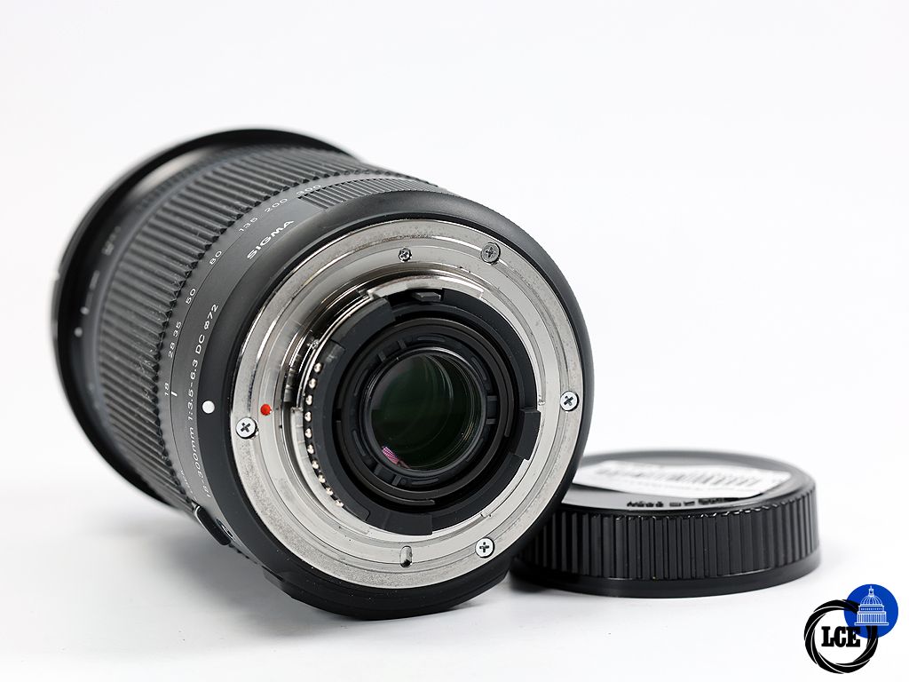 Sigma 18-300mm f/3.5-5.6 DC 