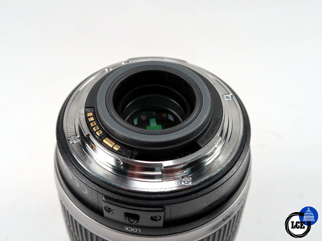 Canon EF-S 18-200mm f3.5-5.6
