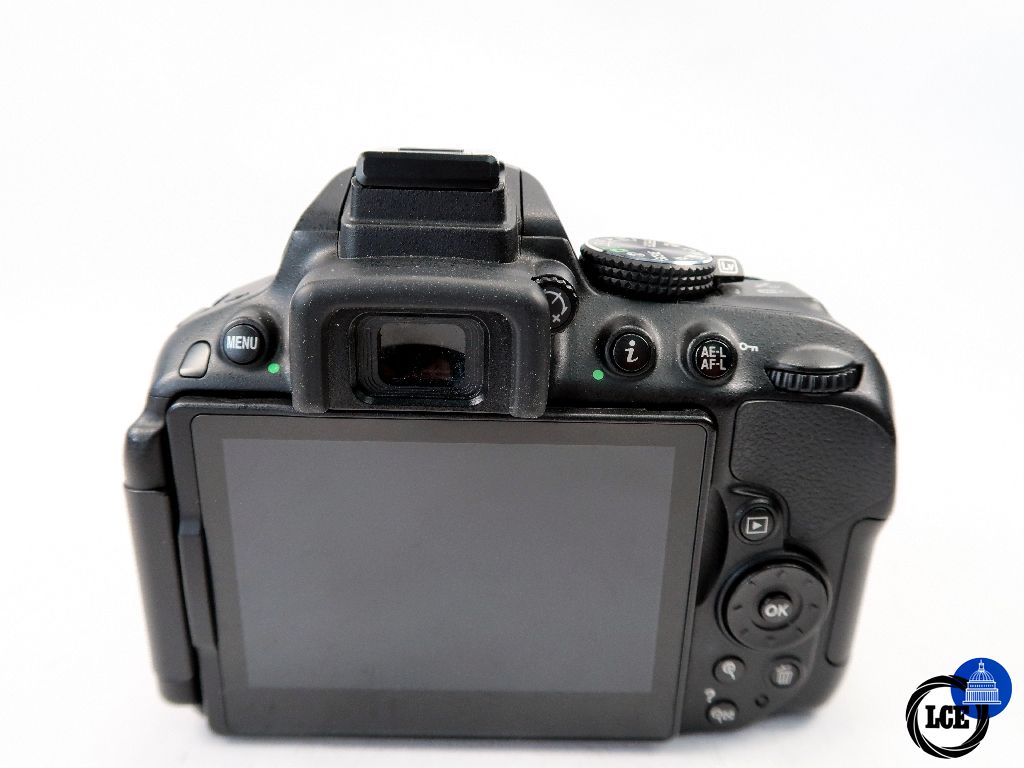 Nikon D3500 Body shutter count 1755