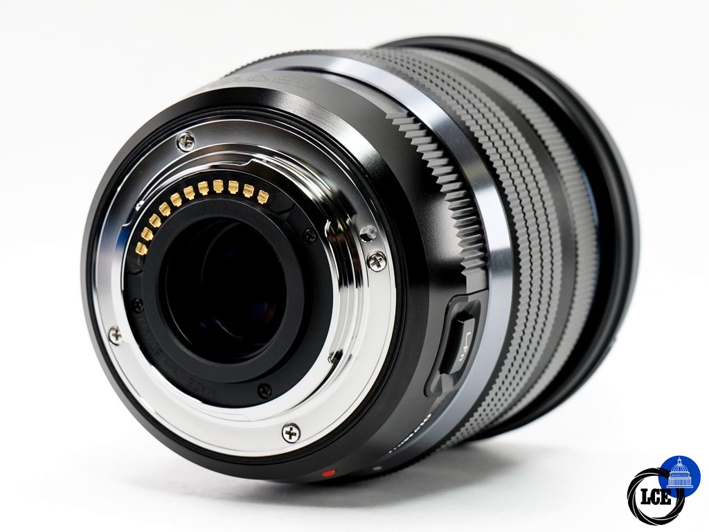 Olympus 8-25mm F4 PRO * BOXED LIKE NEW *