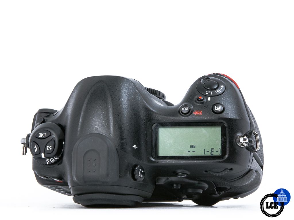 Nikon D4S Body **240k Shutter Count**