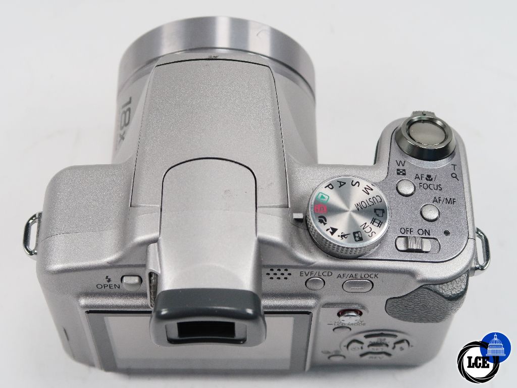 Panasonic FZ18