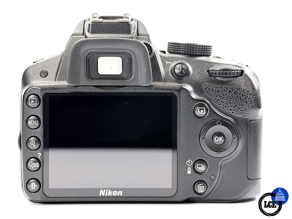 Nikon D3200 +AF-S 18-55mm f/3.5-5.6G VR 