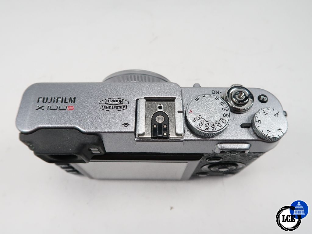 FujiFilm X100S