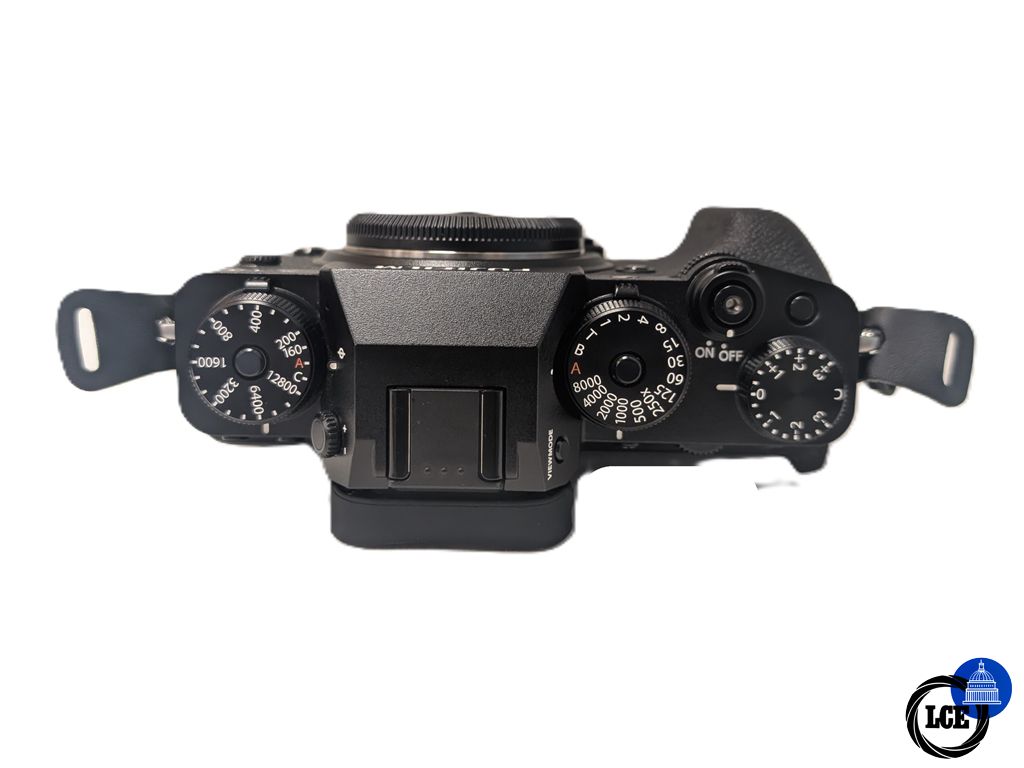 FujiFilm X-T4 Body - Low 400 Shutter Count!