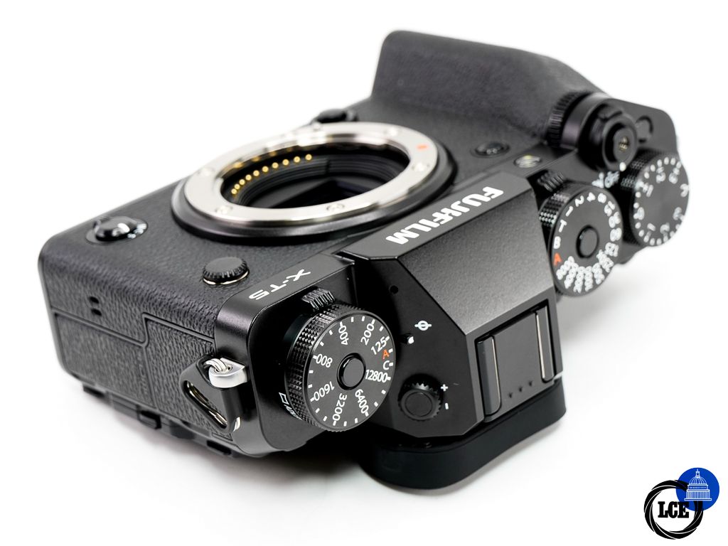 FujiFilm X-T5 Body