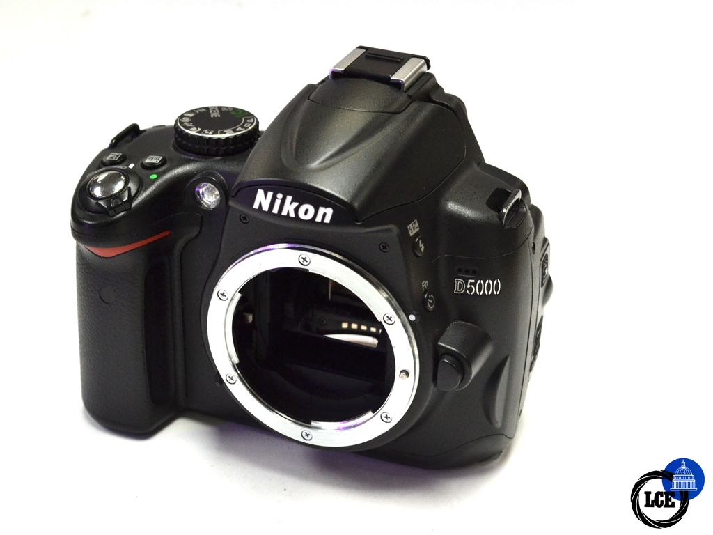 Nikon D5000
