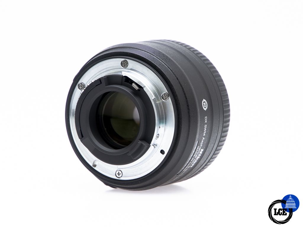 Nikon AF-S 35mm f/1.8 G DX