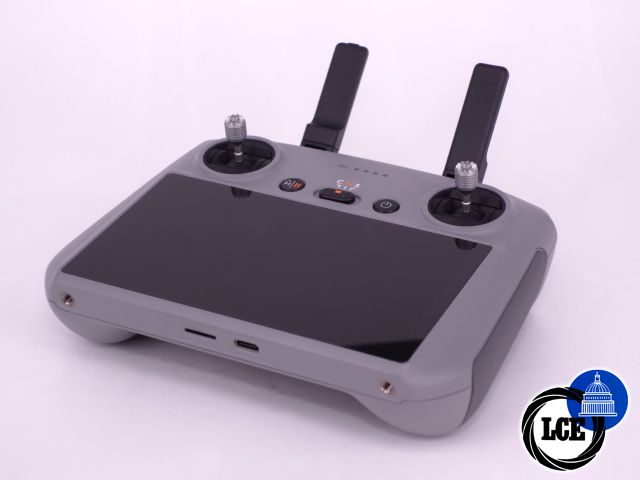DJI Mini 4 FlyMore Combo kit
