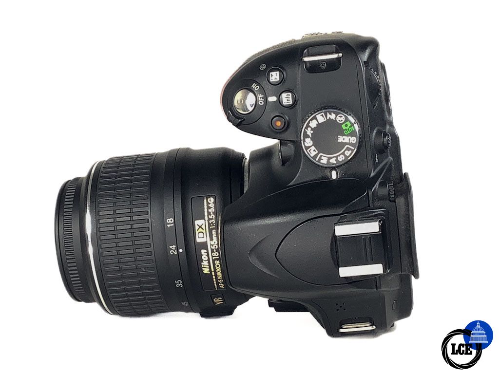 Nikon D3200 + AF-S 18-55mm F3.5-5.6 G