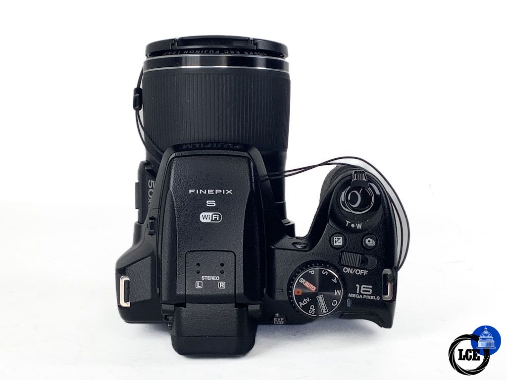 FujiFilm Finepix S9900W
