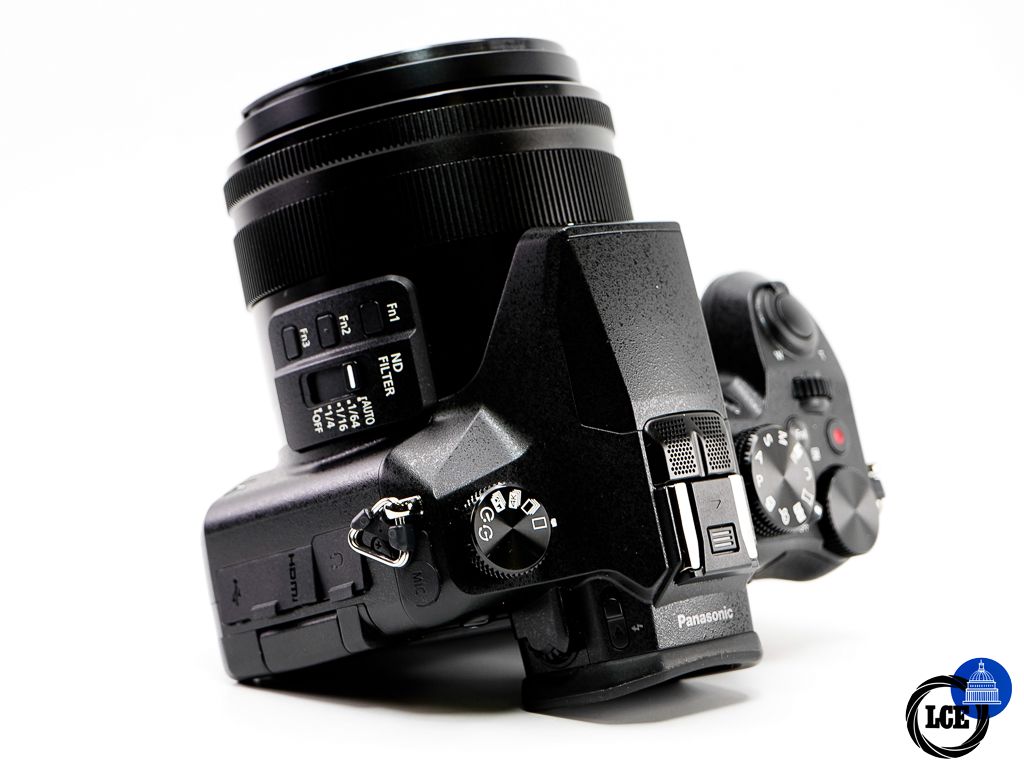 Panasonic Lumix FZ2000