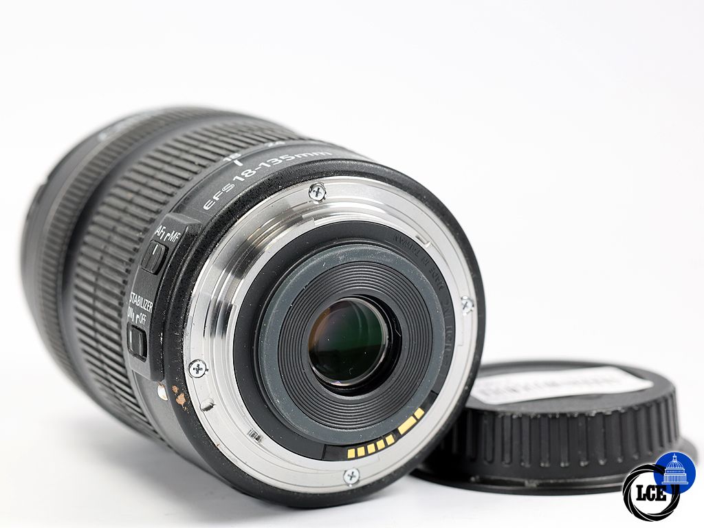 Canon EF-S 18-135mm f/3.5-5.6 IS STM