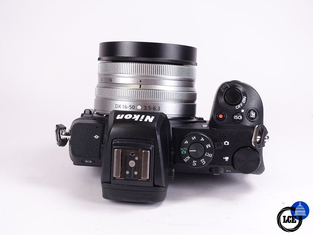 Nikon Z50 + 16-50mm