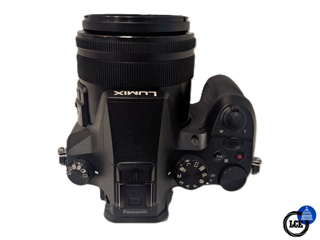 Panasonic Lumix FZ2000 - Low 7750 Shutter Count 