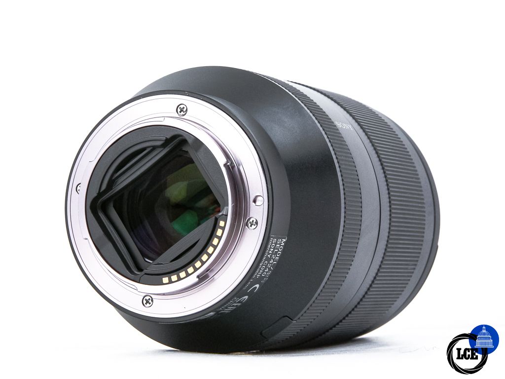 Sony FE 24-240mm f3.5-6.3 OSS