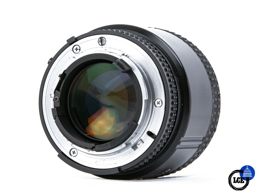 Nikon AF 85mm f1.8