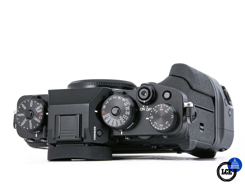 FujiFilm X-T4 + VG-XT4 **8k Shutter Count**