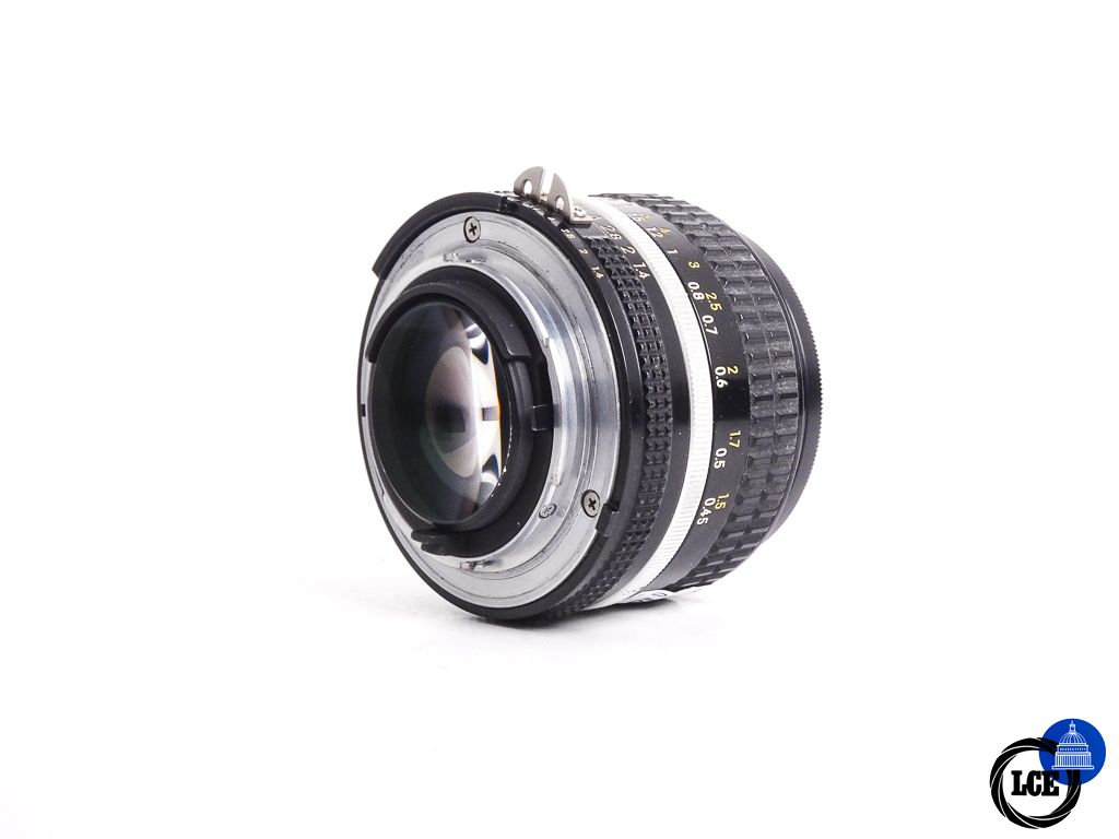 Nikon 50mm f/1.4 AIS