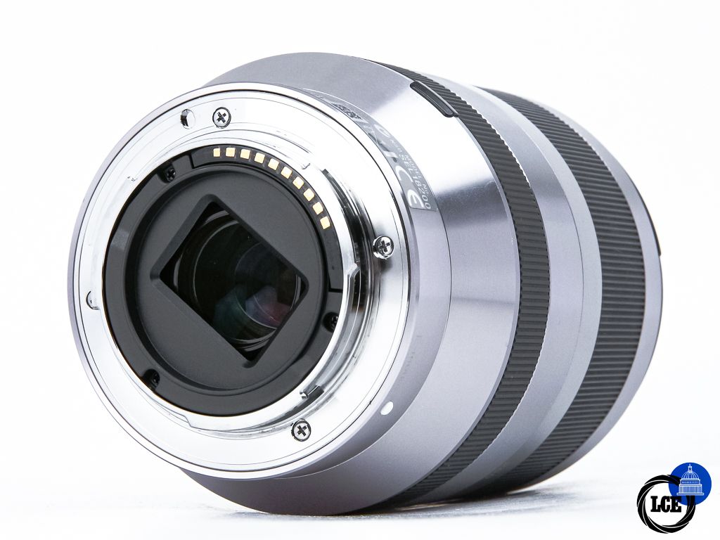 Sony E 18-200mm f3.5-6.3 OSS
