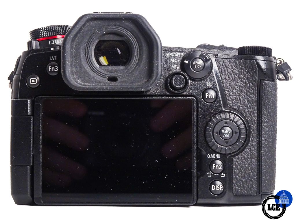 Panasonic G9 + 12-60mm f2.8-4 Leica DG Vario-Elmarit *Missing Switches*