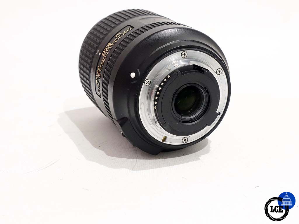 Nikon AF-S 18-300mm f3.5-6.3 G ED VR