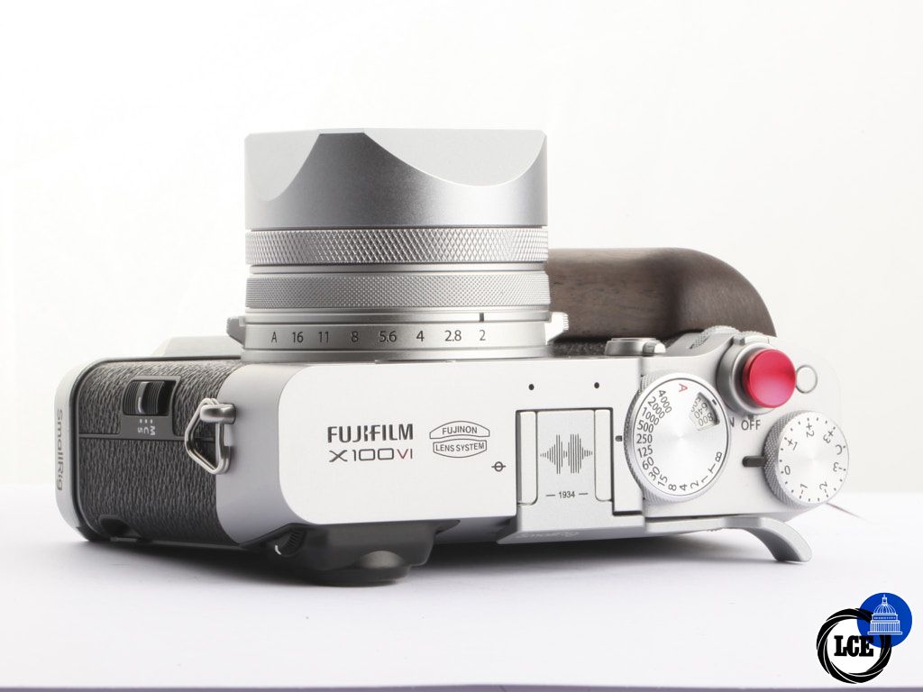 FujiFilm X100VI Silver + Accessories [5*] | 10115866