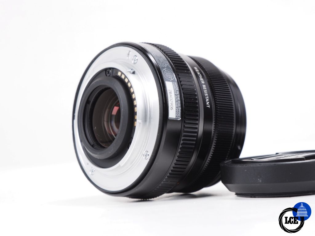 FujiFilm XF 35mm F2 WR