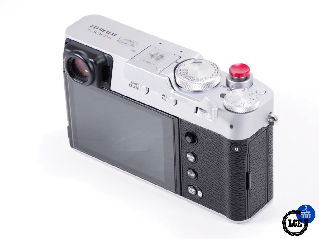 FujiFilm X100 VI (Silver) & Case