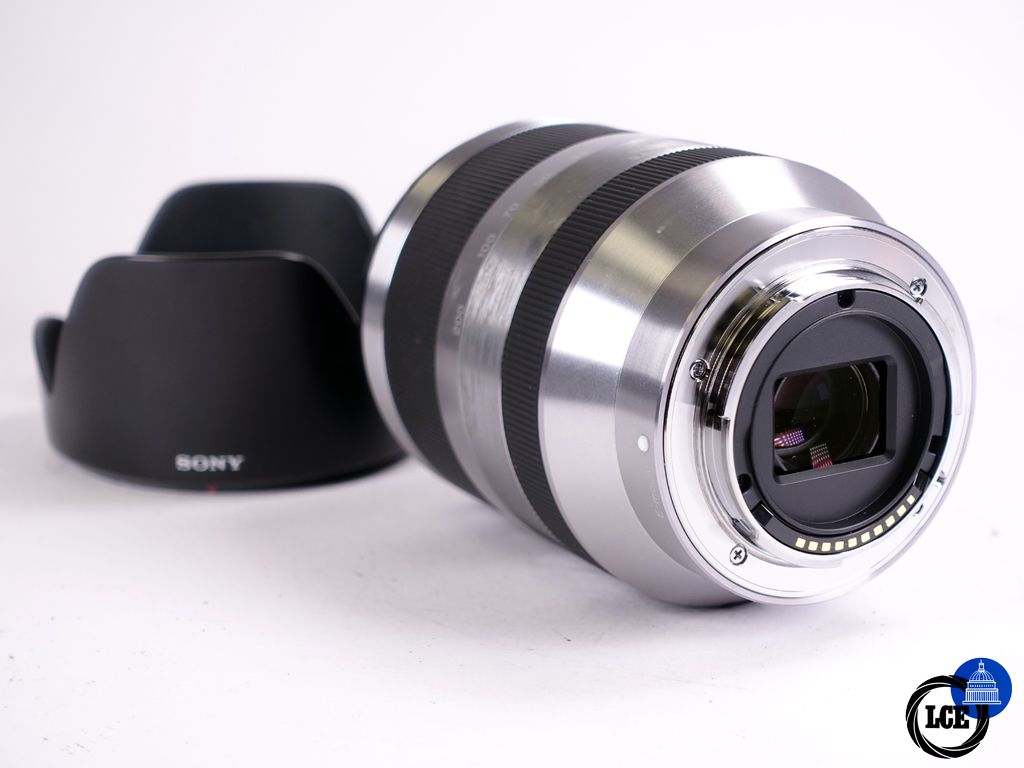 Sony E 18-200MM OSS f/3.5-6.3