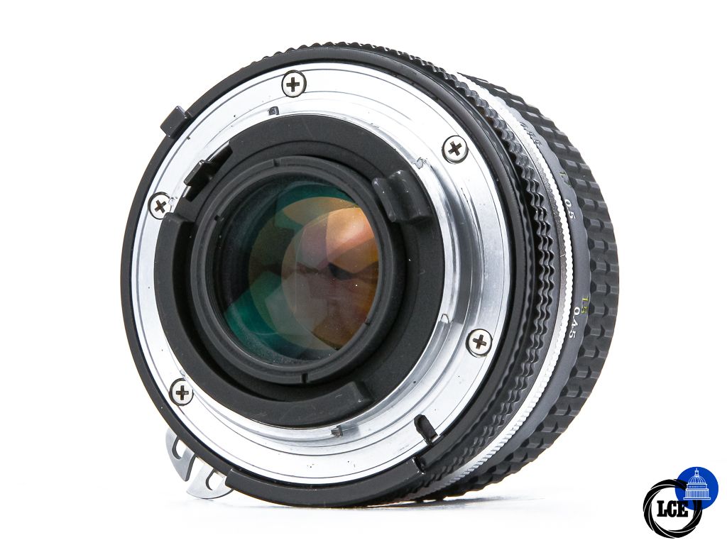 Nikon 50mm f2 AI