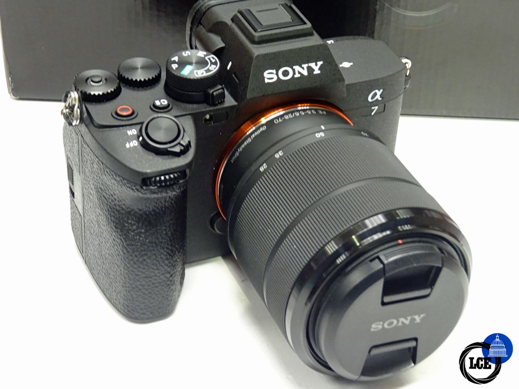 Sony A7 Mk IV c/w 28-70 Stunning condition
