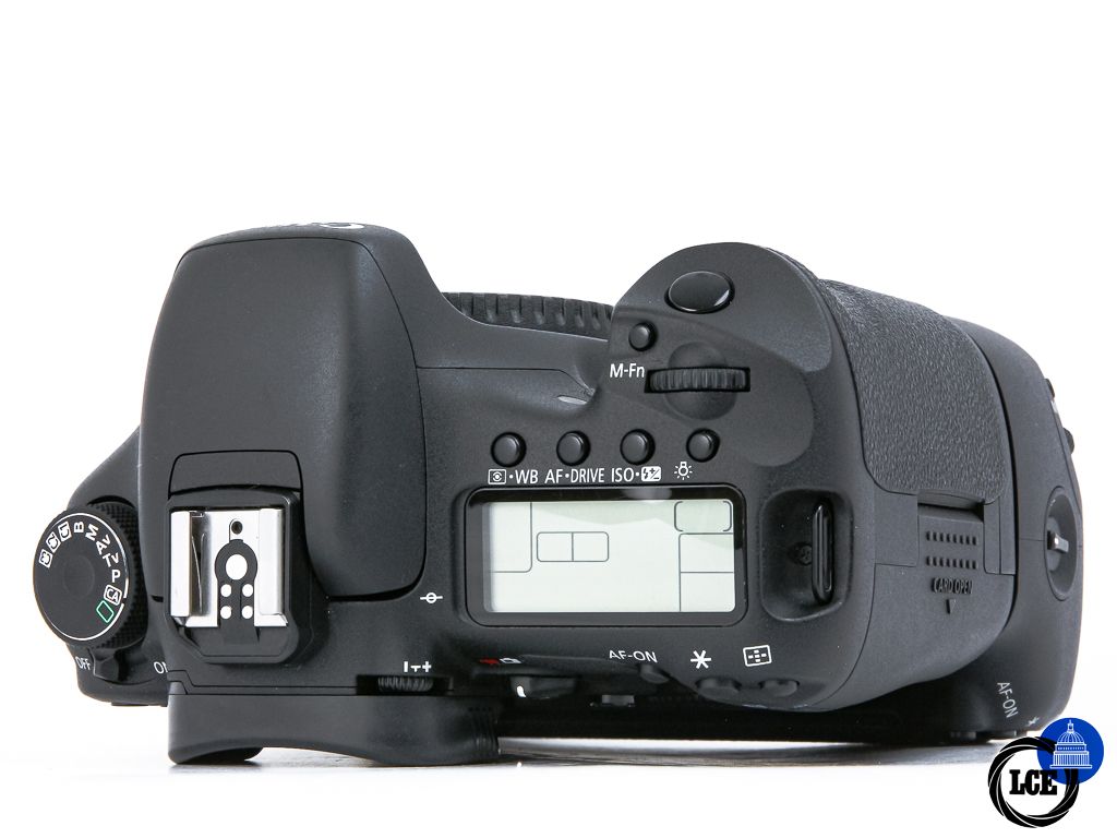 Canon EOS 7D + BG-E7 **10k Shutter Count**