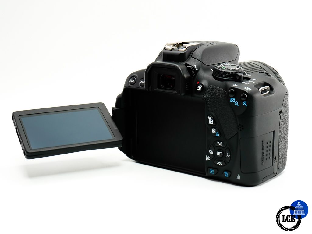 Canon EOS 700D + EF-S 18-55mm F3.5-5.6 IS STM * SHUTTER COUNT ONLY 914 *