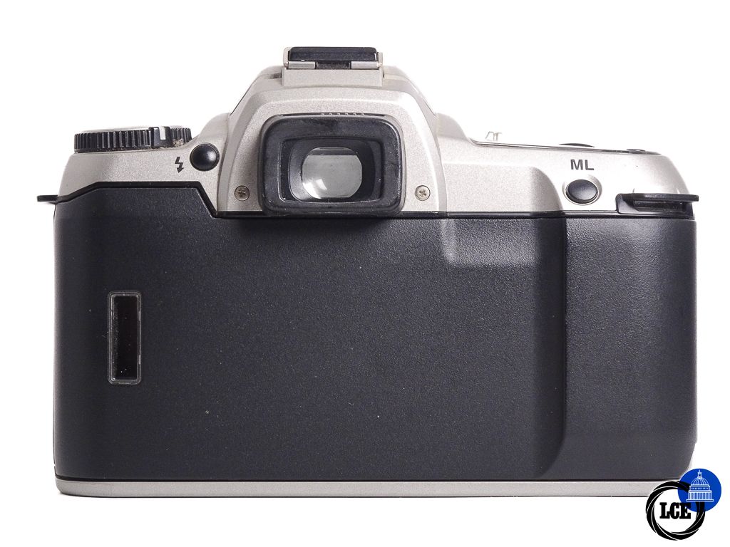 Pentax MZ-30 + 28-80mm f3.5-5.6 SMC