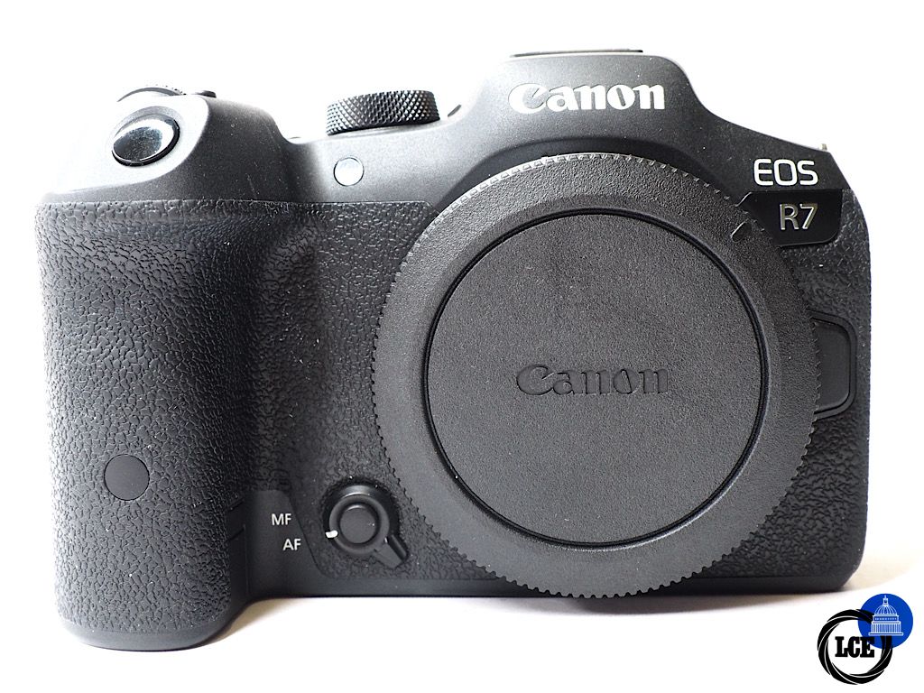 Canon R7