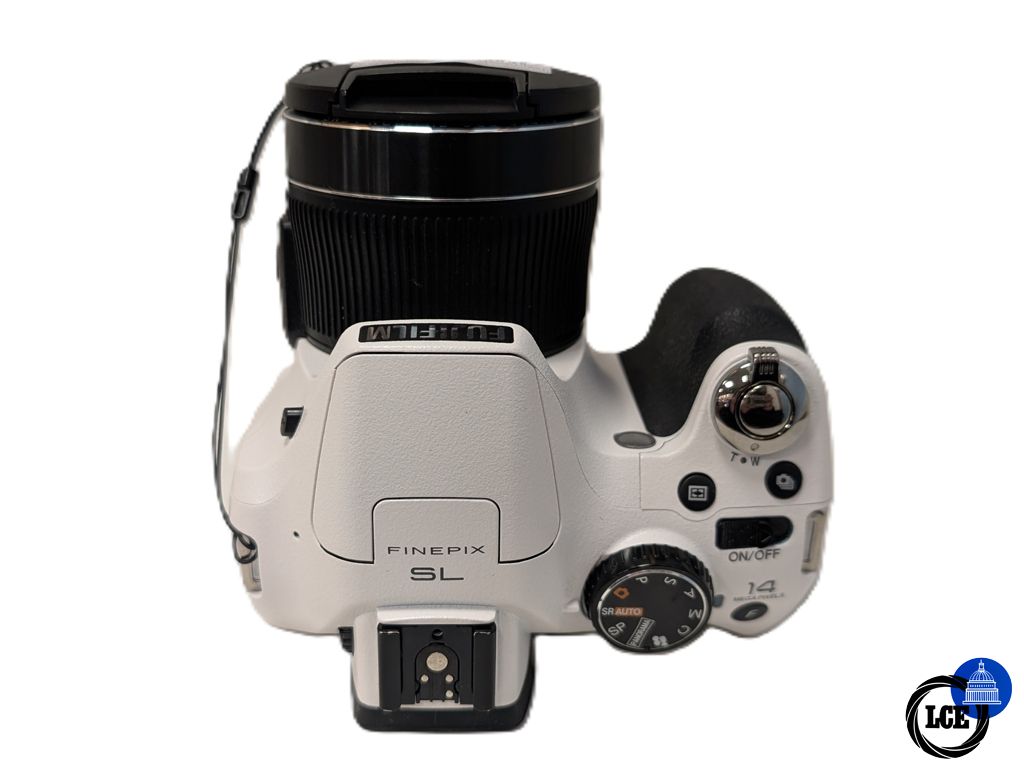 FujiFilm Finepix SL240 White  