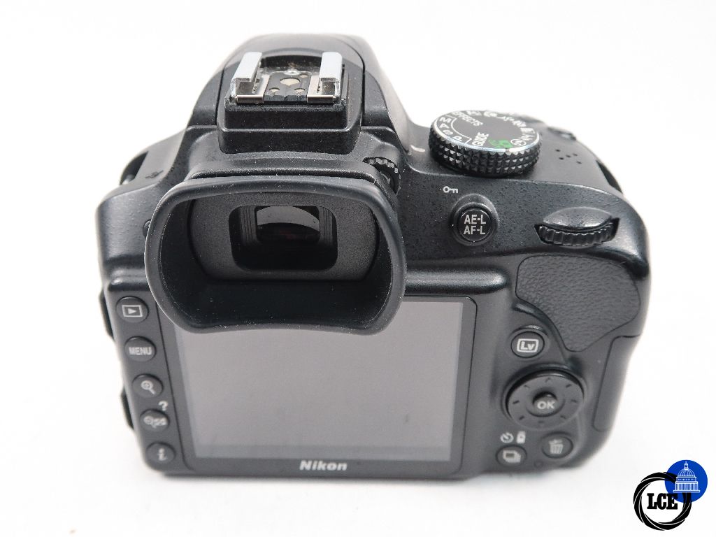 Nikon D3300 