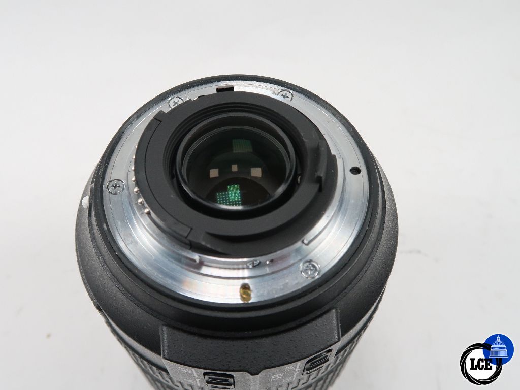 Nikon 18-140mm F3.5-5.6 VR