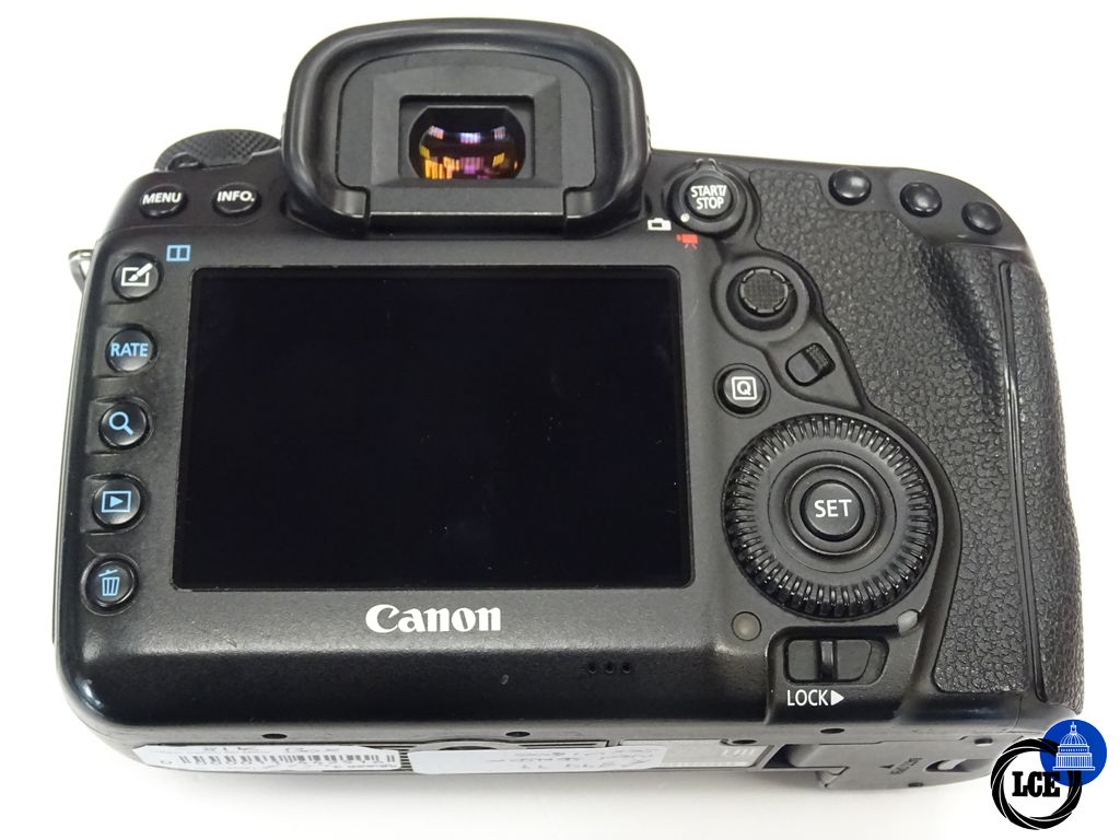 Canon EOS 5D Mark IV *new sensor*